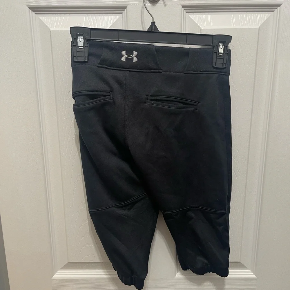 Football shorts under Armour youth small black - Picture 8 of 10